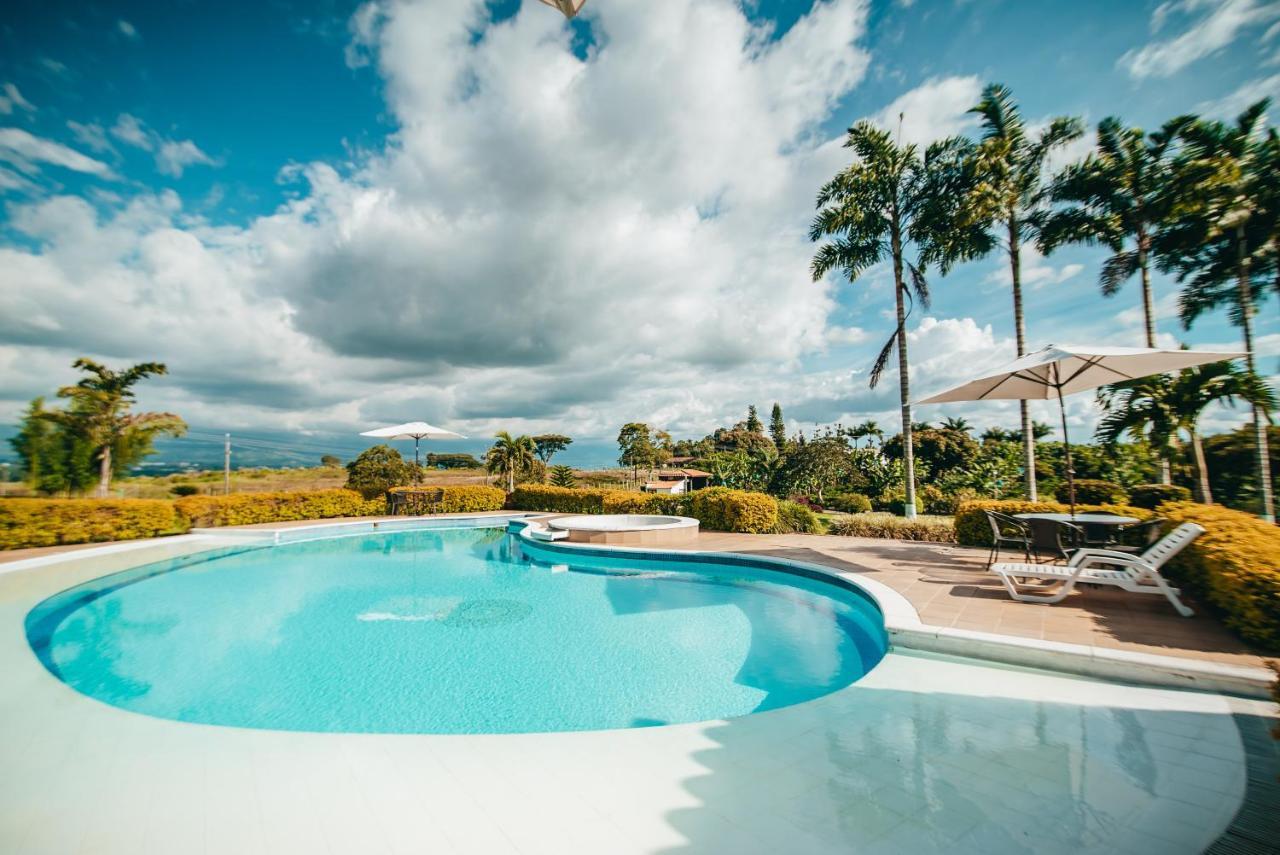 Hotel Arrayanes Del Quindio Montenegro Zewnętrze zdjęcie