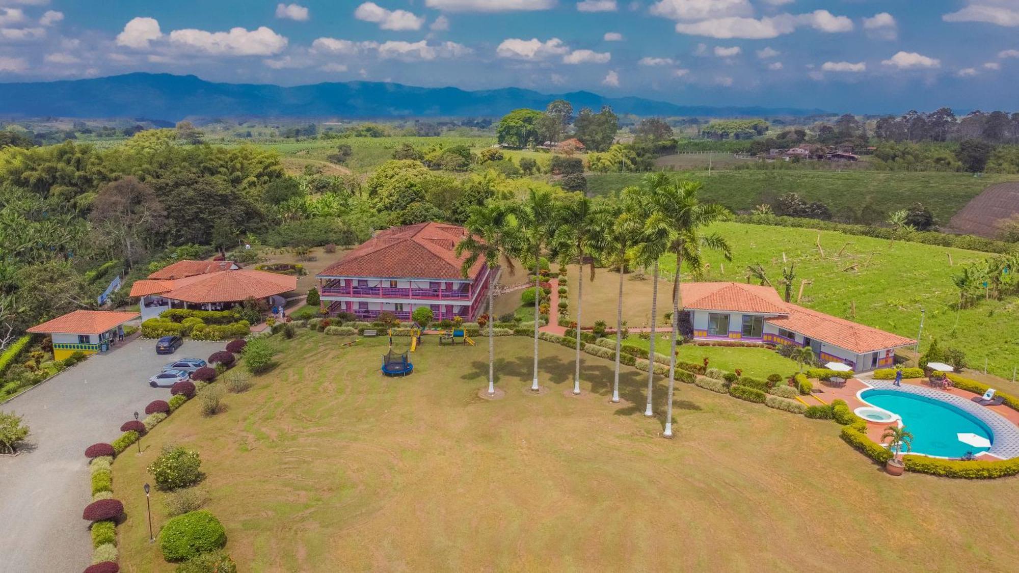 Hotel Arrayanes Del Quindio Montenegro Zewnętrze zdjęcie