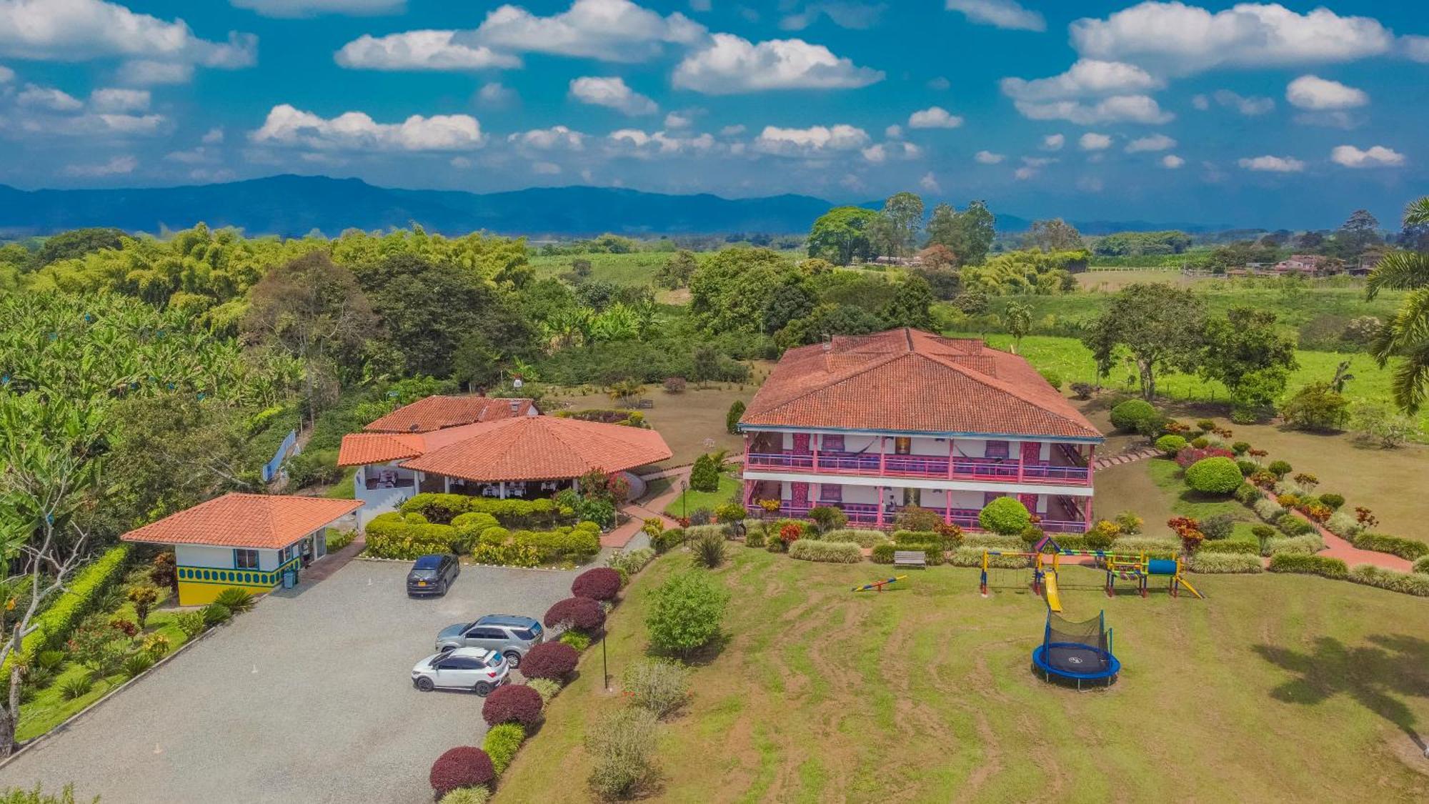 Hotel Arrayanes Del Quindio Montenegro Zewnętrze zdjęcie